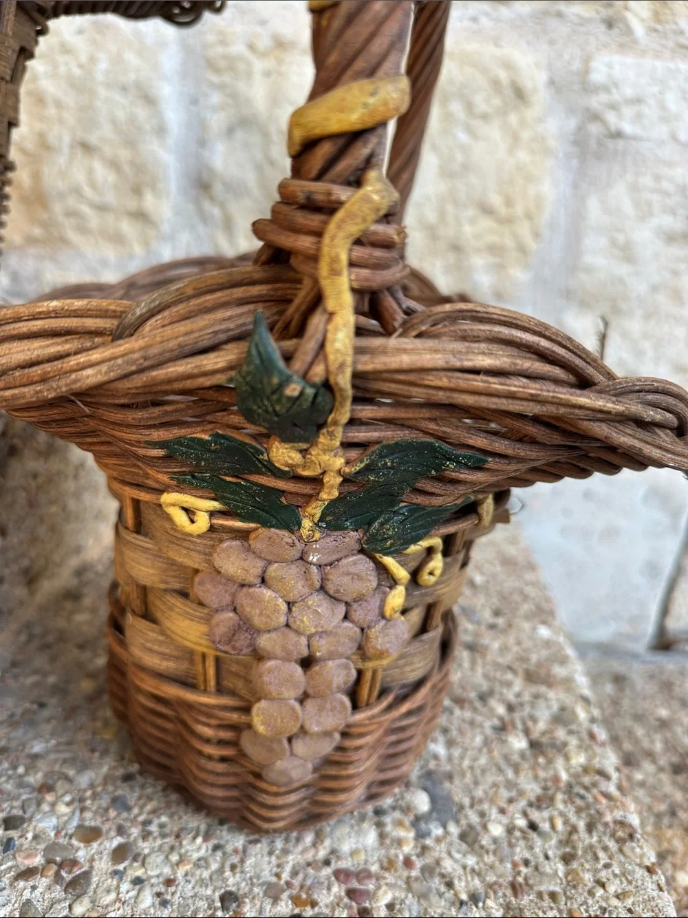 N/A handwoven willow